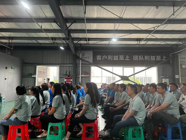演變不止，創(chuàng)新永駐|圣雅帝4月總結(jié)會(huì)澎湃來襲！