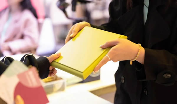 百得勝全屋定制·百兒未來(lái)家丨跨界亮相inD廣州藝術(shù)書(shū)展＆項(xiàng)目啟動(dòng)會(huì)圓滿成功