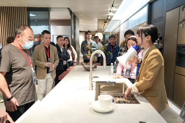 頂固榮獲“中山市工業(yè)旅游示范點”稱號，中山又一閃亮的文旅名片！