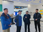 歐普資訊丨國際木材科學(xué)院院士吳智慧教授與國家林業(yè)局黃河浪站長蒞臨歐普家居集團(tuán)參觀指導(dǎo)