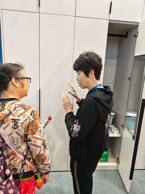 榮譽見證！ 意柜運營中心再獲門店錦旗感謝