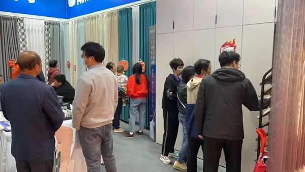 榮譽見證！ 意柜運營中心再獲門店錦旗感謝