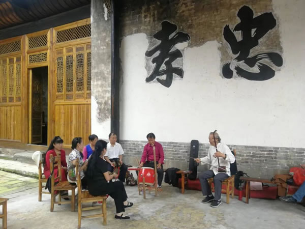 曲美家居|守護鄉(xiāng)村是在守護我們的文化底氣