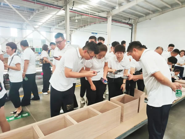 奮勇·向未來(lái) | 佰麗愛(ài)家整家定制2023年中戰(zhàn)略峰會(huì)圓滿落幕