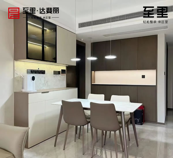至里達(dá)斐麗·這個(gè)2室1廳，簡(jiǎn)簡(jiǎn)單單就裝成了我住不起的樣子！