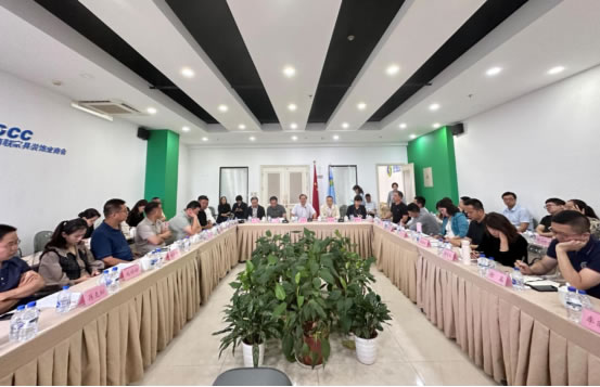 宇曼家居與全國(guó)工商聯(lián)家具裝飾業(yè)商會(huì)代表共同學(xué)習(xí)貫徹促家居消費(fèi)相關(guān)政策