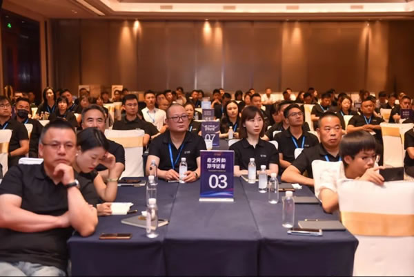 喬金斯品牌17周年慶暨年會盛典完美落幕！