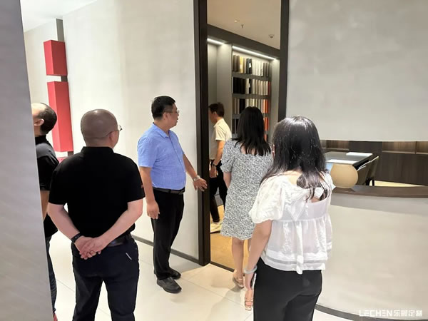 【樂晨定制】熱烈歡迎廣東省定制家居協(xié)會一行參觀指導!