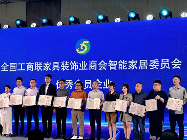法迪奧x深圳設(shè)計周圓滿收官|(zhì)演繹不銹鋼材料的極致美學(xué)！