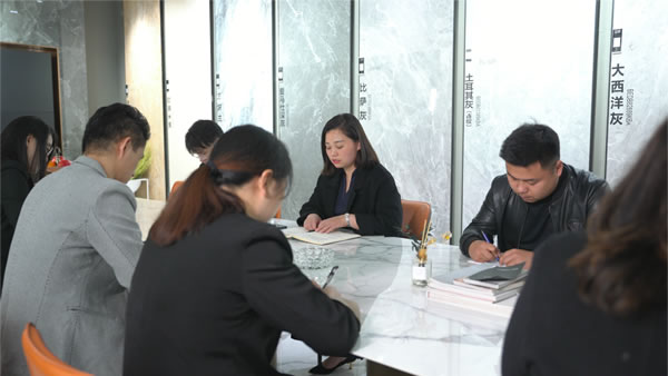 好萊客 | 牛商有話聊 | 轉(zhuǎn)型整裝見(jiàn)實(shí)效，經(jīng)營(yíng)業(yè)績(jī)攀新高