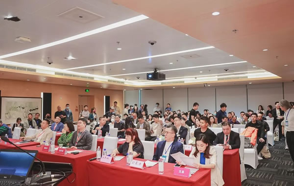 第18屆設(shè)博會(huì)CIDF | 合生雅居CEO王天兵作為論壇嘉賓出席會(huì)議
