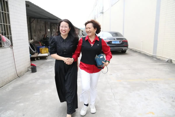 暖春行動，情系獅山｜邦元名匠迎來獅山女企業(yè)家協(xié)會到訪