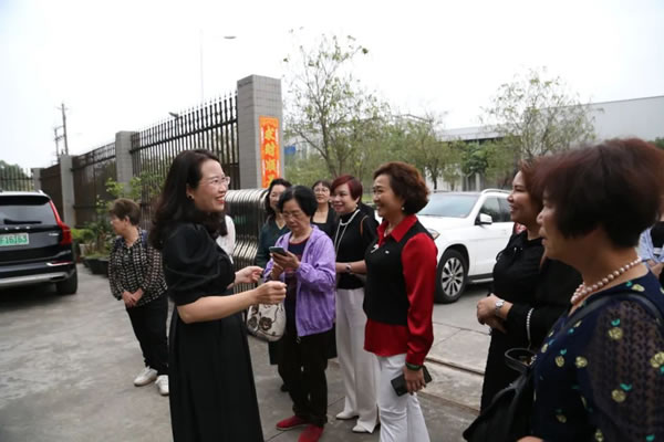 暖春行動，情系獅山｜邦元名匠迎來獅山女企業(yè)家協(xié)會到訪