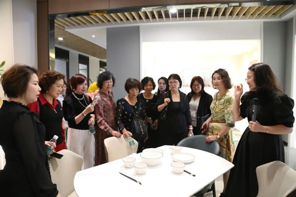 暖春行動，情系獅山｜邦元名匠迎來獅山女企業(yè)家協(xié)會到訪