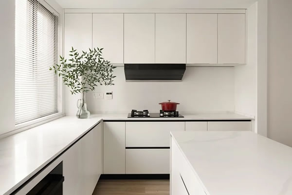 歐雅尊全屋定制|180m2現(xiàn)代原木風(fēng)，喧囂生活里的寧靜時光