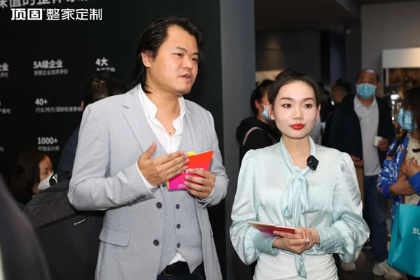 直擊展會(huì)盛況！頂固再度亮相2023廣州定制展，現(xiàn)場(chǎng)氛圍熱烈