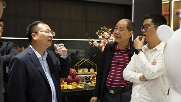 熱烈祝賀哲木高端定制佛山居然之家旗艦店盛大開業(yè)