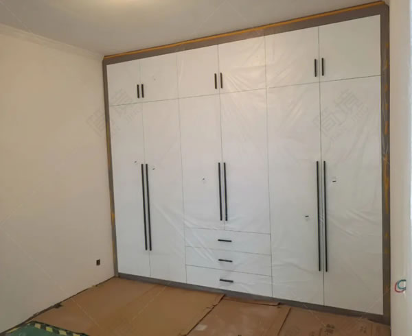 簡境整屋精裝定制|衣柜到底要不要到頂？