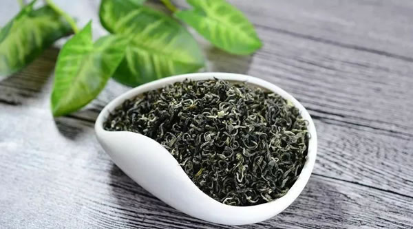 勞卡|關(guān)于潮濕天氣定制家具產(chǎn)品的保養(yǎng)常識