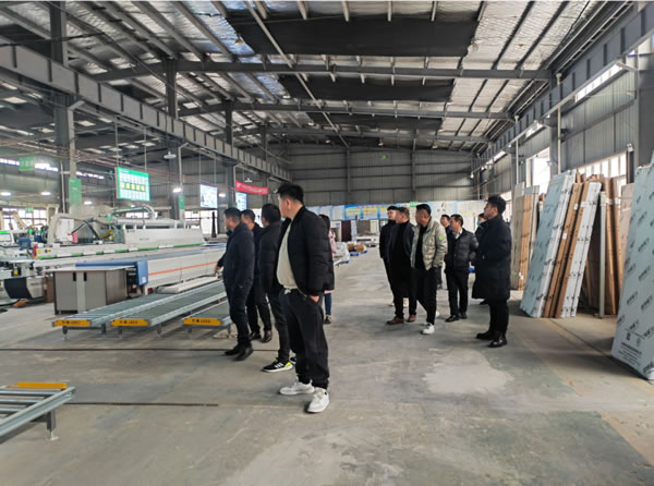 【歐來福整家定制】三維家前后端一體化家居行業(yè)同仁參觀！