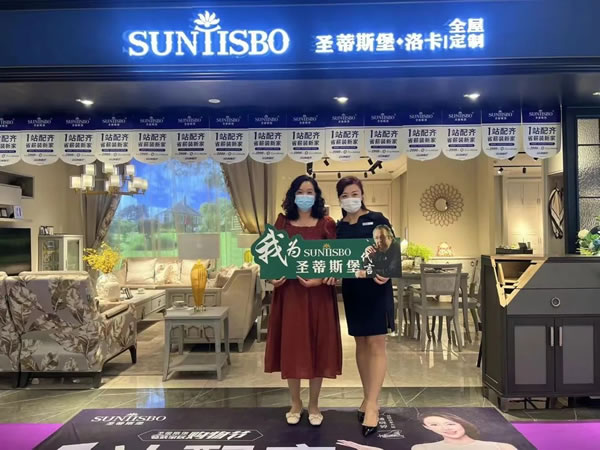逆勢(shì)飛揚(yáng)，圣蒂斯堡門店單月銷售再創(chuàng)400W新高！