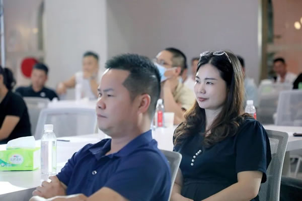 祝賀！弗樂卡中國深圳2022金秋財(cái)富啟航會(huì)圓滿成功！