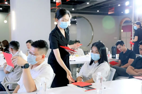 祝賀！弗樂卡中國深圳2022金秋財(cái)富啟航會(huì)圓滿成功！