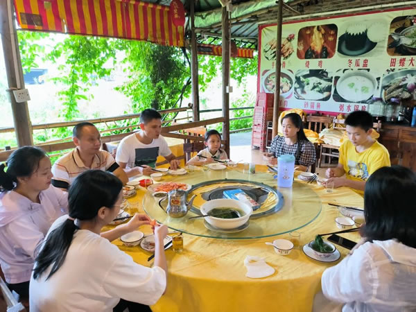 8月團(tuán)建特輯| 沃格員工家屬暑假歡送會(huì)-南海影視城之旅