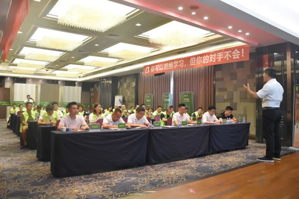 聚勢賦能·共創(chuàng)共贏；熱烈祝賀2022年雪寶品牌福州·寧德地區(qū)經(jīng)銷商優(yōu)裝落地會圓滿成功