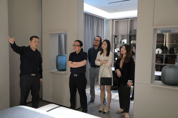迭代品鑒，居境向新|媒體大咖共同探秘卡諾亞全新一代沉浸式體驗空間