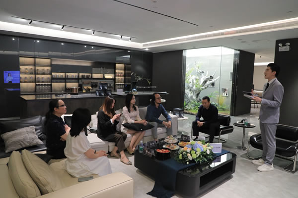迭代品鑒，居境向新|媒體大咖共同探秘卡諾亞全新一代沉浸式體驗空間
