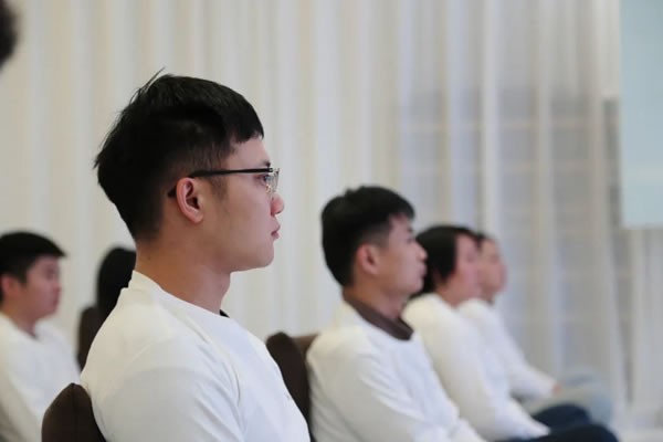 樂百麗國學(xué)體驗團建會，感悟從“心”開始！