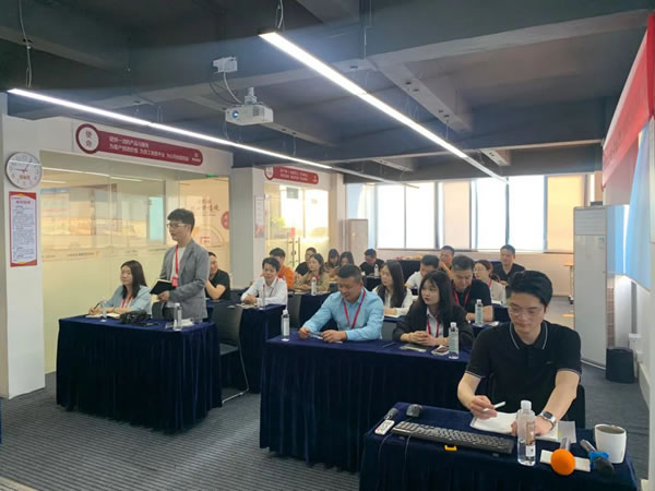 愛(ài)登高定2022首期經(jīng)銷商培訓(xùn)會(huì)圓滿落幕