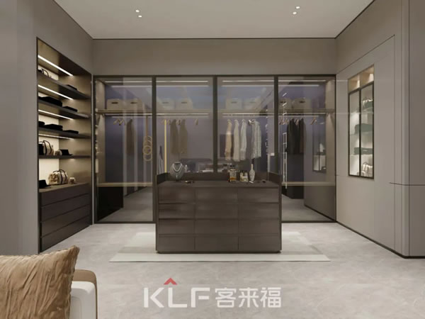 客來(lái)福亮相虹橋，傾情展現(xiàn)高定國(guó)潮，領(lǐng)略傳統(tǒng)東方美學(xué)色彩