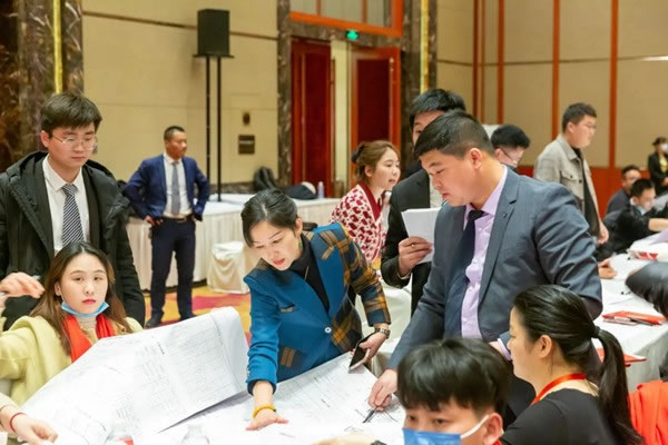 客來(lái)福2022盈利模式培訓(xùn)暨3.15活動(dòng)啟動(dòng)大會(huì)進(jìn)行中，攜手奮進(jìn)共贏未來(lái)！