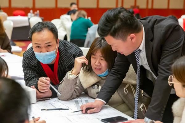 客來(lái)福2022盈利模式培訓(xùn)暨3.15活動(dòng)啟動(dòng)大會(huì)進(jìn)行中，攜手奮進(jìn)共贏未來(lái)！