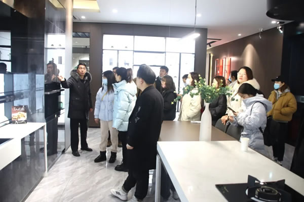 魅派智能全屋定制營(yíng)銷體系內(nèi)訓(xùn)會(huì)完美結(jié)束！