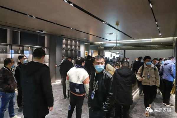 易高家居+全屋定制+定制衣柜2021年終選商大會(huì)圓滿收官