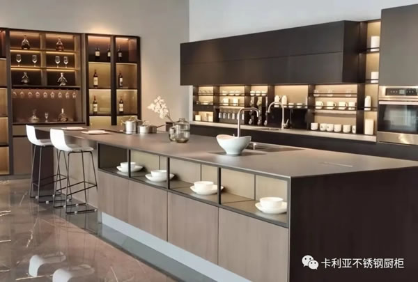 你好，CANLiA卡利亞