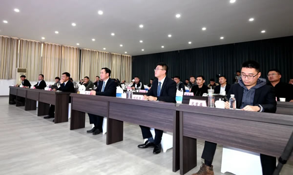 德魯尼全屋定制經(jīng)銷商代表座談會(huì)圓滿落幕