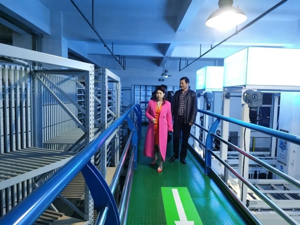 BOSS商學老師、企業(yè)家一行蒞臨客來福全屋定制考察指導！