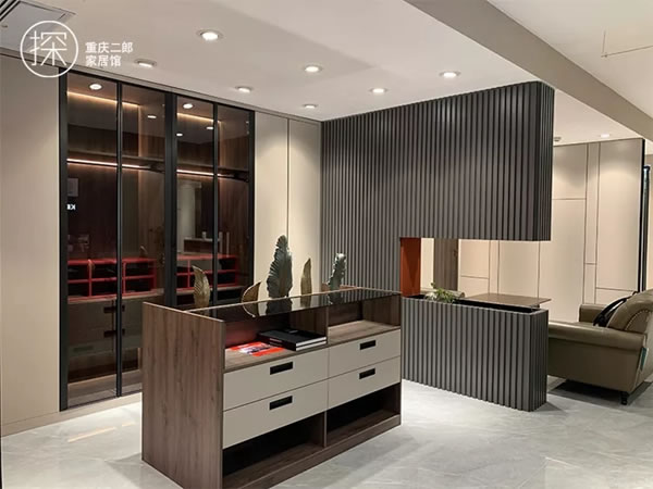 金牌廚柜全屋定制重慶二郎紅星家居館：極簡(jiǎn)設(shè)計(jì)，為渝而來