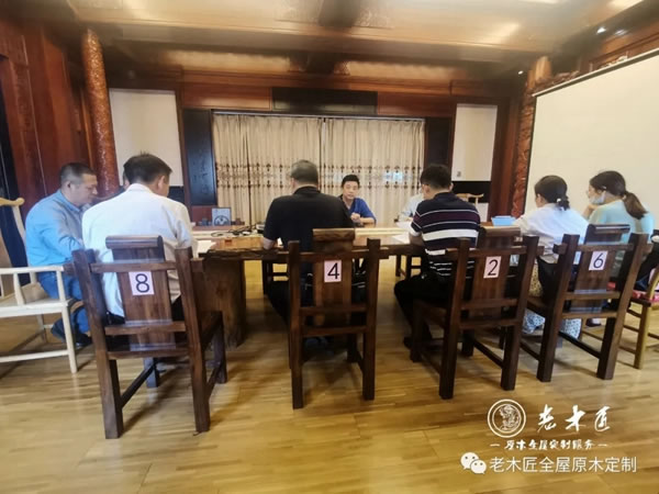 福建省相關(guān)領(lǐng)導(dǎo)對老木匠木業(yè)申報的《2021年新一代信息技術(shù)與制造業(yè)融合發(fā)展項目》現(xiàn)場察看