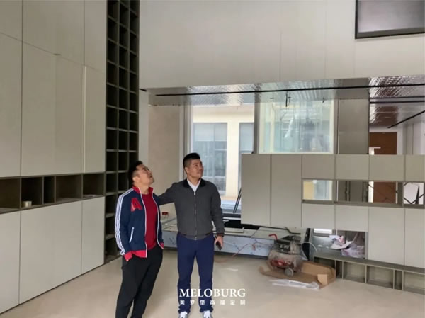 北京商報吳厚斌主任一行蒞臨美羅堡總部參觀采訪