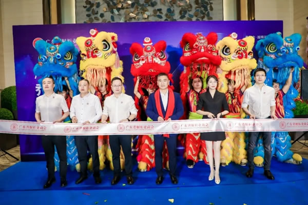 廣東省櫥柜業(yè)商會四屆一次理事會議暨喬遷盛典圓滿舉行