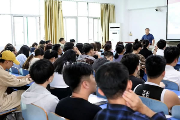 A家全屋定制家居＆廣東科技學院校企合作正式啟航