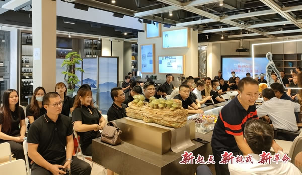 合生雅居全屋定制營銷中心喬遷新址_新起點(diǎn) 新挑戰(zhàn) 新革命