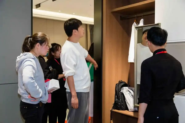 勞卡全屋定制鄭州直營新店盛大開業(yè)！