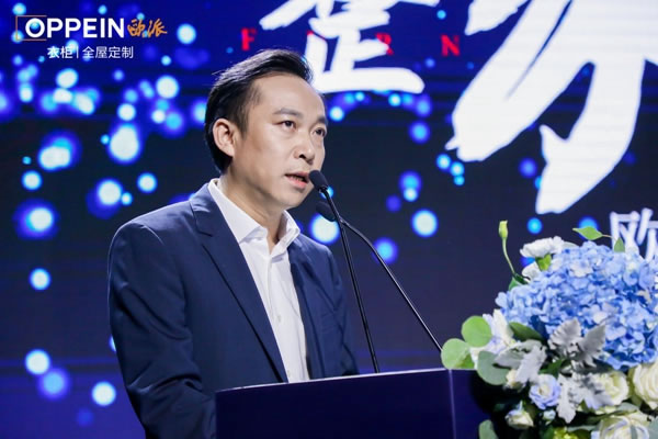 領(lǐng)創(chuàng)“高顏整家定制”！歐派衣柜開辟家居行業(yè)新藍海