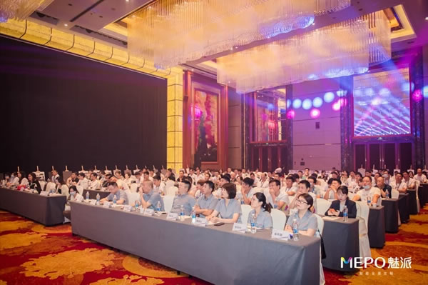 魅派智能全屋定制：2021全國(guó)優(yōu)秀經(jīng)銷(xiāo)商峰會(huì)暨2022新品發(fā)布會(huì)盛大召開(kāi)！